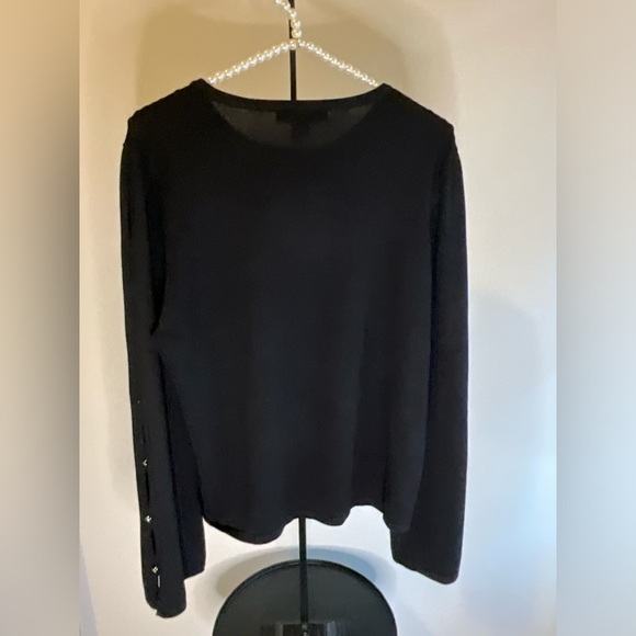 Faith + Zoe NWT size xl lightweight black sweater-sleeves openings w/silver - Picture 4 of 11
